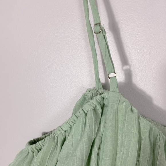 ASTR The Label Holland Ruffle Off-Shoulder Tiered Midi Dress size medium - Picture 9 of 12